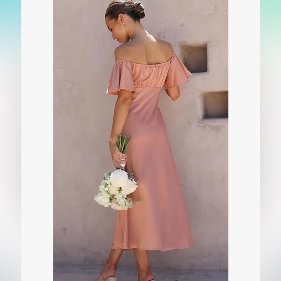 Off shoulder dress - Picture 2 of 5